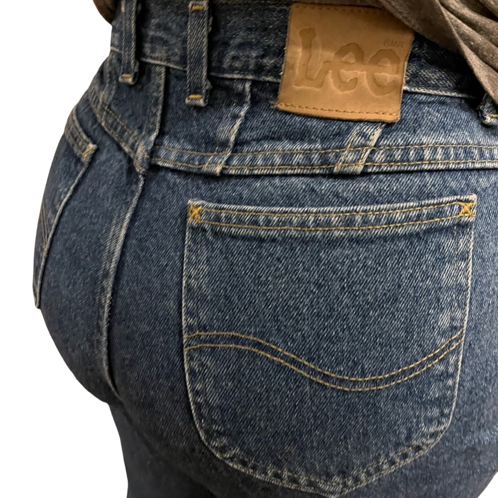 Vintage• Lee Jeans tapered waist